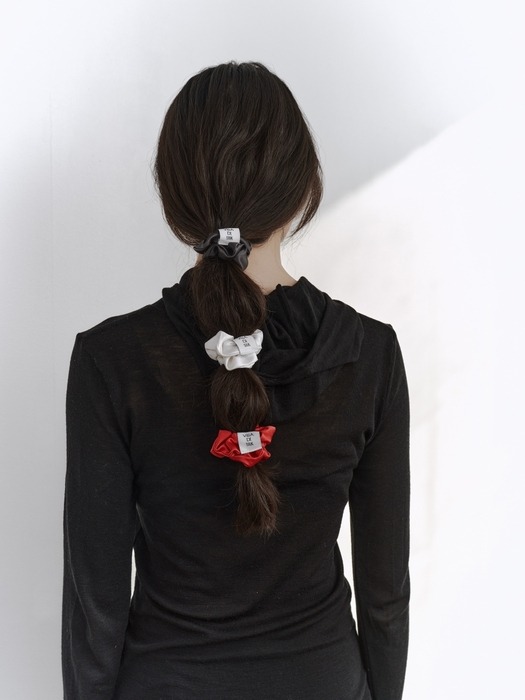 Baby scrunchie 3set (Off-white/Cherry red/Charcoal) 실크 스크런치 세트