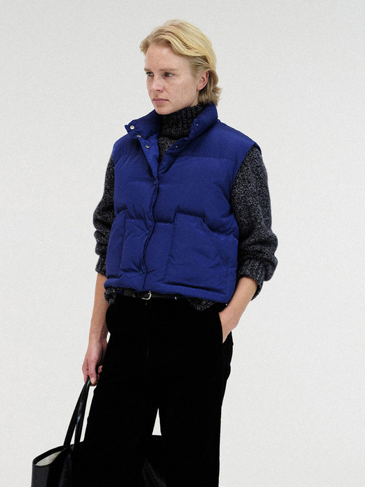 Cropped puffer vest (Blue)