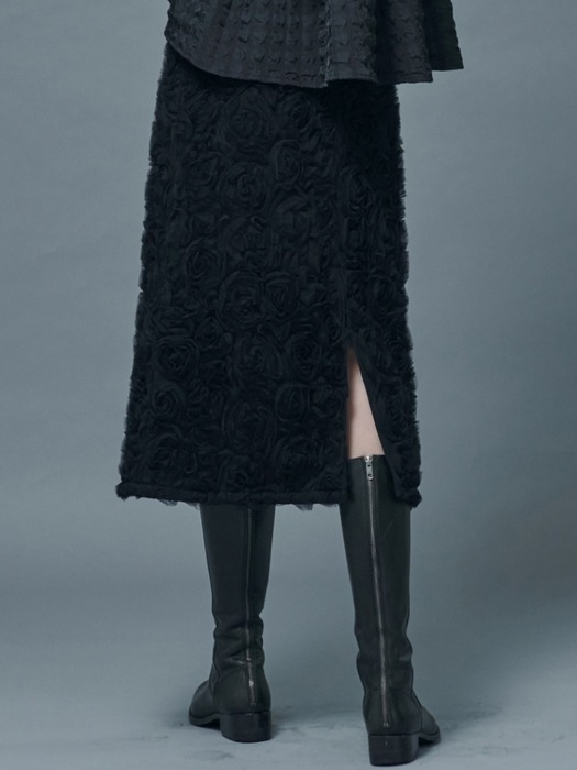 Petal Tulle Midi Skirt [Black]