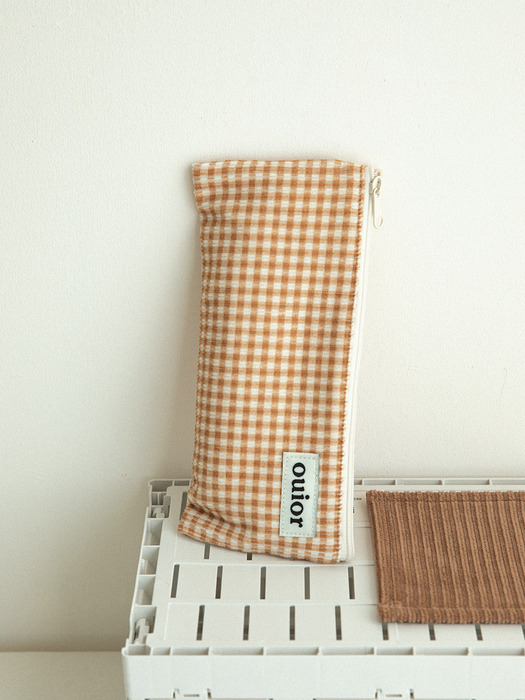 ouior flat pencil case- corduroy brown check(topside zipper)