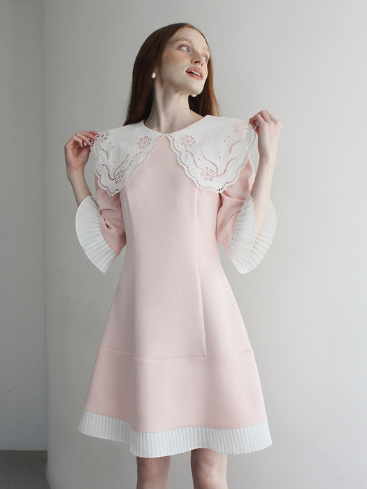 Daisy collar dress (Light pink)