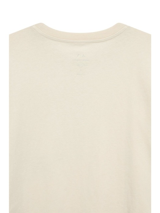AX 여성 로고 라벨 포켓 티셔츠-베이지(A424130018)