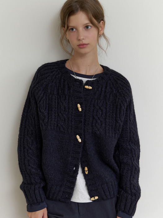 Duffle cable cardigan 3color