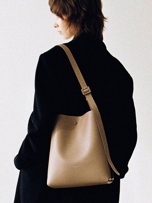 R.ARC BUCKET BAG M - Artificial Leather_3 COLORS