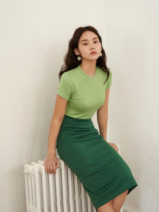 R BACK SLIT SKIRT GREEN