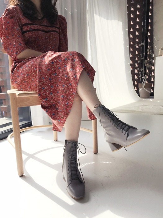 Retro Lace-up Boots (Grey)