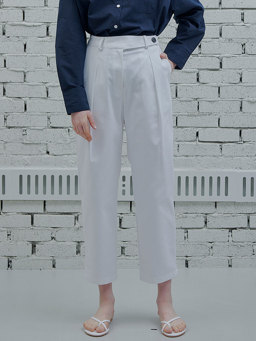 STRUCTURED TUCK COTTON PANTS_WHITE