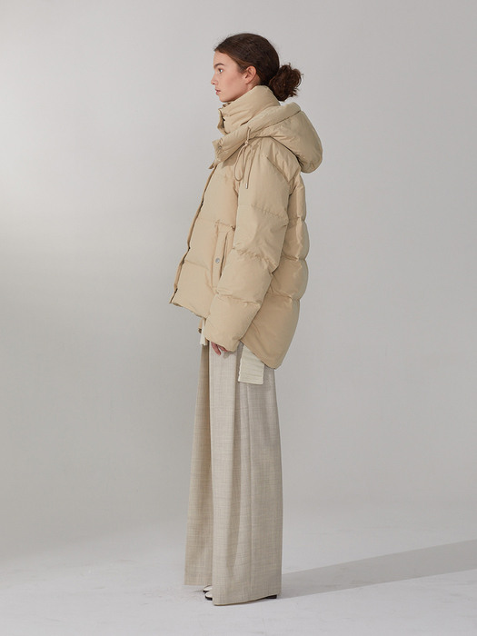 LE MUSEE_BAZEL Reversible Goose Down Puffer Jumper_Soft Beige