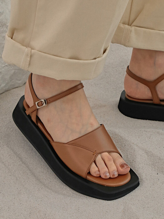 1526 Danii Strap Sandal_Brown