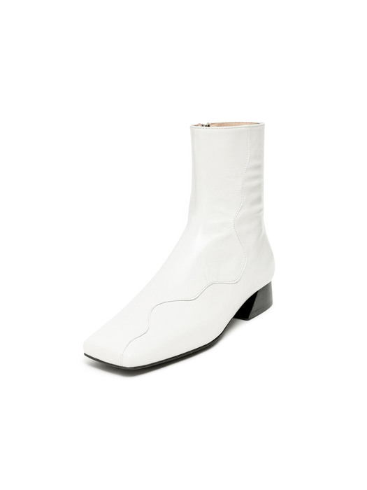 mare ankle boots - lily white