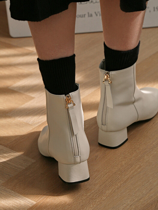 1381 Rain Banding Ankle Boots