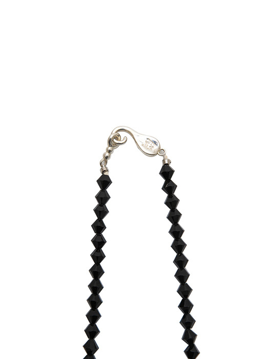 Black swarovski stone pearl necklace