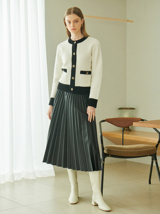 Pleats eco lether skirt
