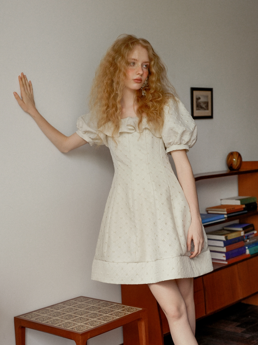 Cest lover embossing puff sleeve dress