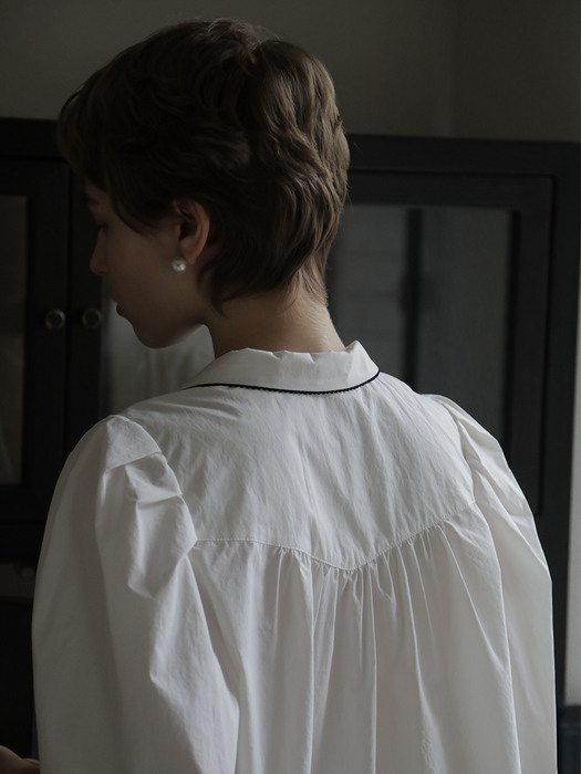 Charlotte Puff Sleeves Blouse_White