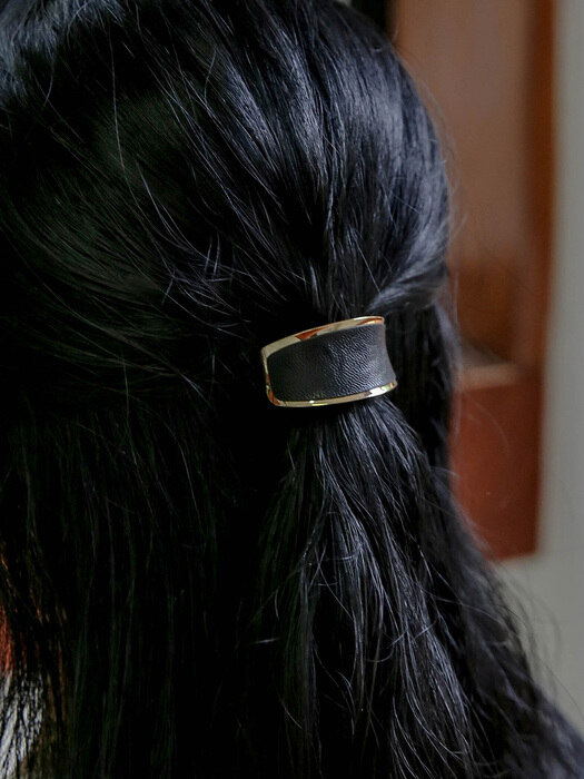 EVELYN HAIRPIN BLACK