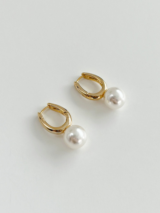 elliot pearl earrings