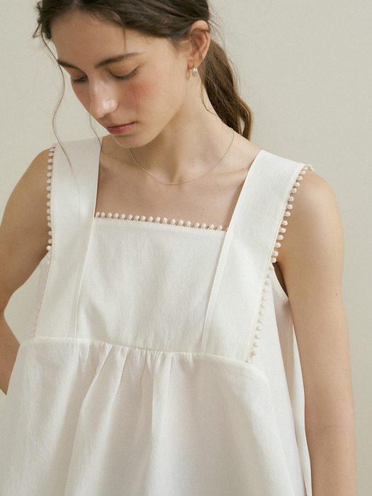 comos 889 wide strap flared blouse (2color)
