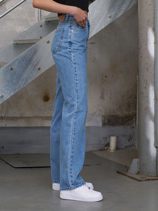 NO.12 High Waisted Straight Denim Pants