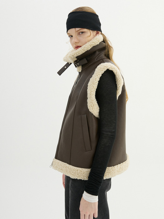 FAUX SHEARING TRIMMING VEST_BROWN BEIGE