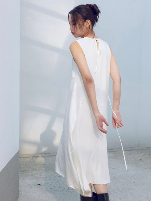 Layered Silky Long Dress  White (KE4271M011)