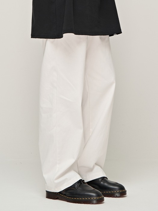 CB ONE-TUCK COTTON PANTS (IVORY)
