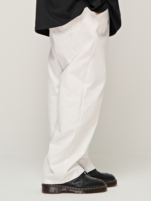 CB ONE-TUCK COTTON PANTS (IVORY)