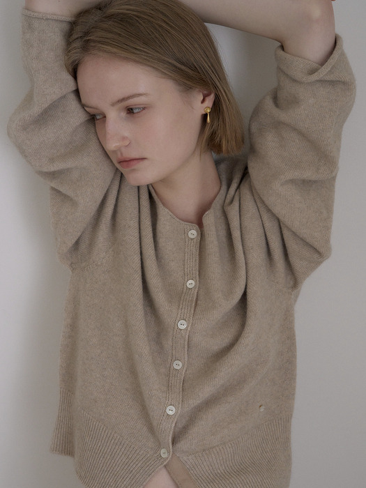 WHOLE GARMENT RACCOON CARDIGAN_SAND BEIGE