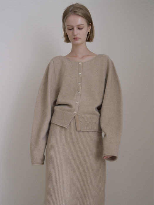 WHOLE GARMENT RACCOON CARDIGAN_SAND BEIGE