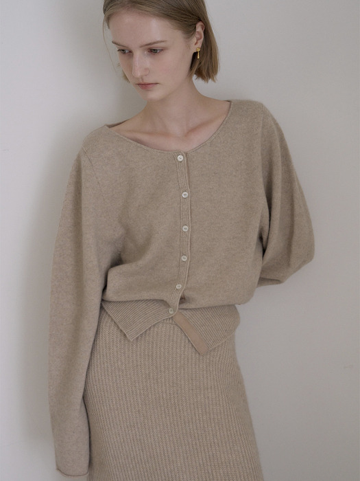 WHOLE GARMENT RACCOON CARDIGAN_SAND BEIGE