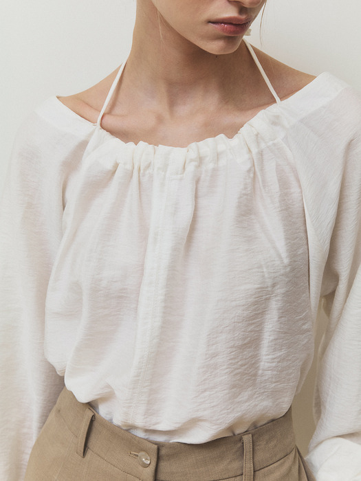 Sheer wool shirring blouse_Ivory