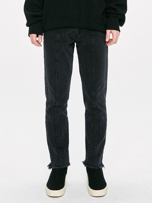 Straight Cropped Jeans - Black