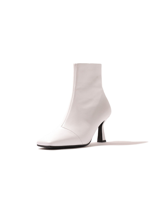 Hermoso ankle boots / vintage white
