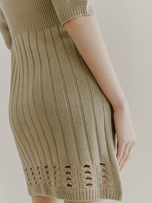 WHOLE GARMENT KNIT DRESS LIGHT KHAKI