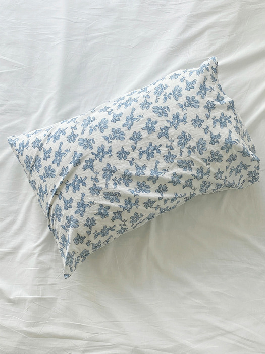 Blue flower pillow cover