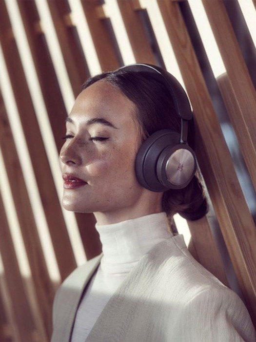 뱅앤올룹슨 블루투스 게이밍 헤드셋 Beoplay Portal