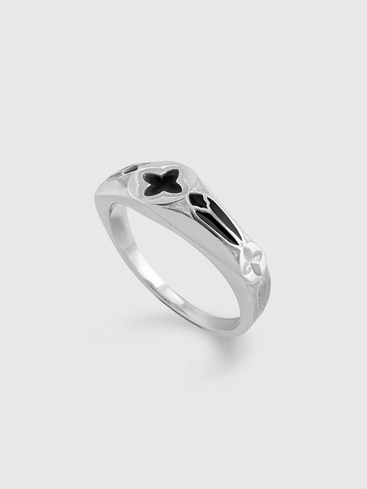 Gothic frame couple ring(woman)