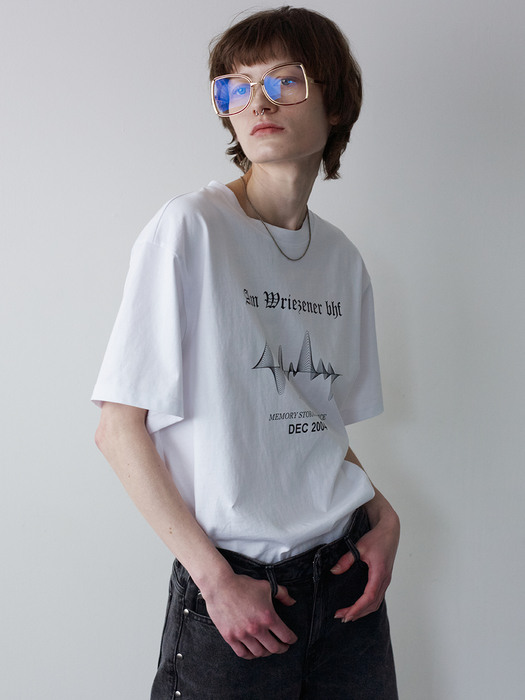 UNISEX, M.S.S Nachtklub Tee / White