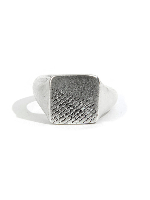 SEWN SWEN SILVER SCRATCH SIGNET TWISTED RING