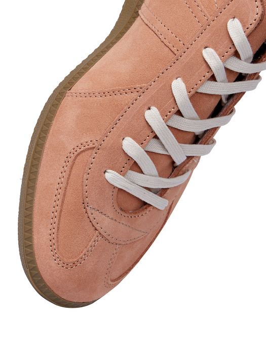 [1700WC] GERMAN MILITARY TRAINER (PEACH SUEDE)