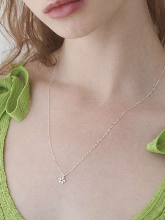 Heart Greenery - Necklace 13