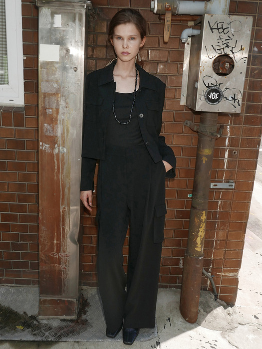 [Drama Signature] Cropped Pocket Blazer + Cargo Trousers SET