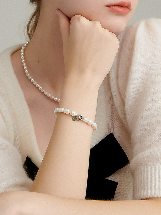 Fresh-water-pearl smiling Silver Bracelet Ib301 [Silver]
