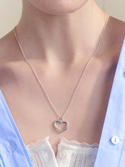 heart frame necklace