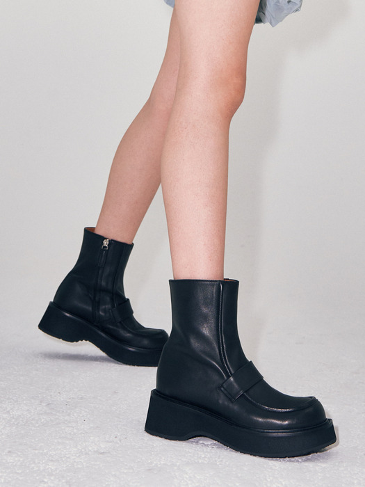 [단독] IS_241703_BLOCK ANKLE BOOTS (2COLOR)