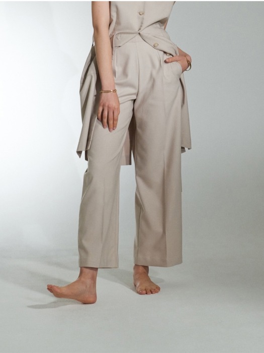 BASIC WIDE FIT TROUSER