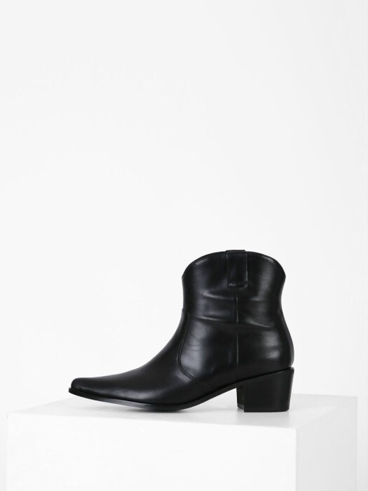 WESTERN ANKLE BOOTS - BLACK