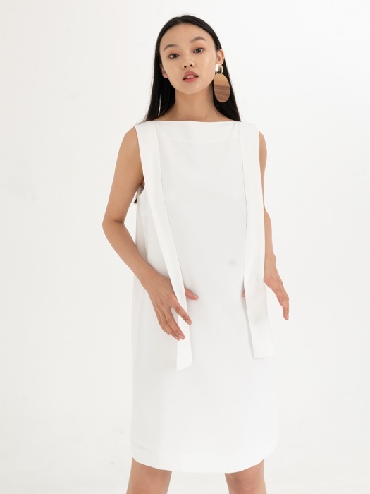 SHOULDER STRAP DETAILED SLEEVELESS DRESS . WHITE