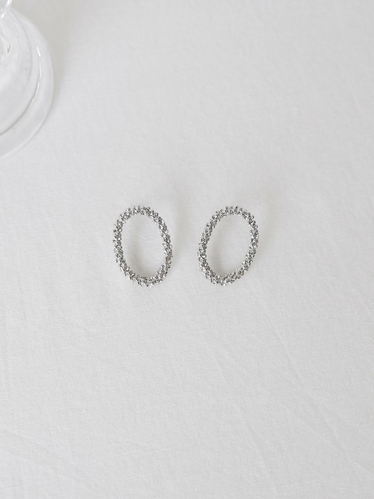 oval wreath earrings (2colors)