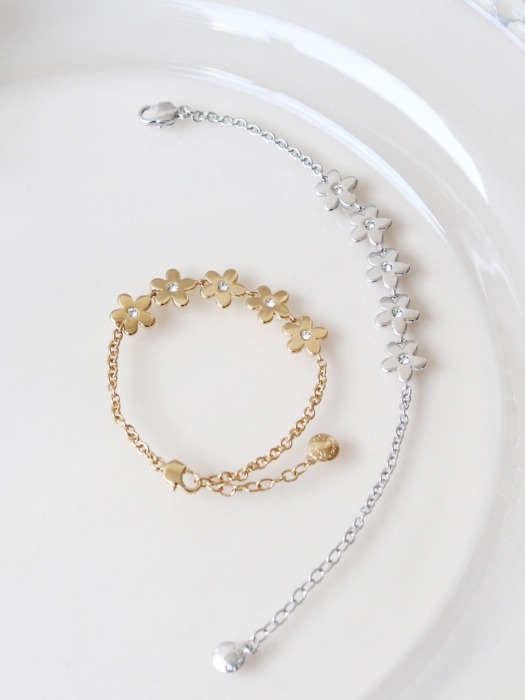 Metal Blossom Bracelet